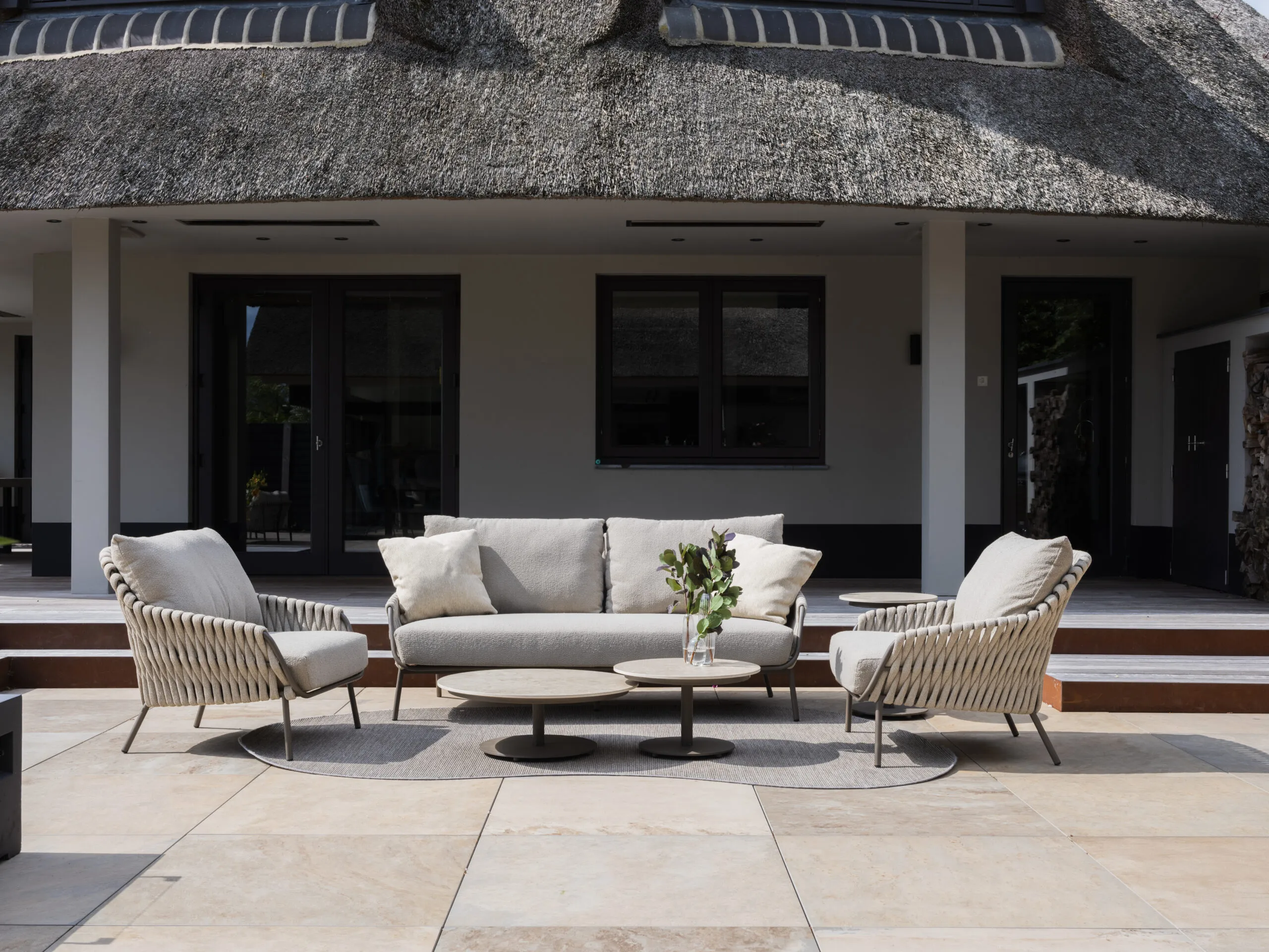 Montera Lounge Set in Terre mit Boaz-Tischen
