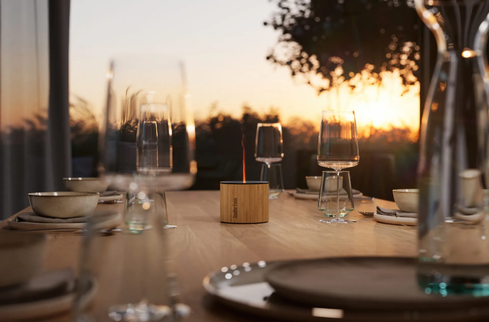 Wohnliche Terrasse mit Zubehör