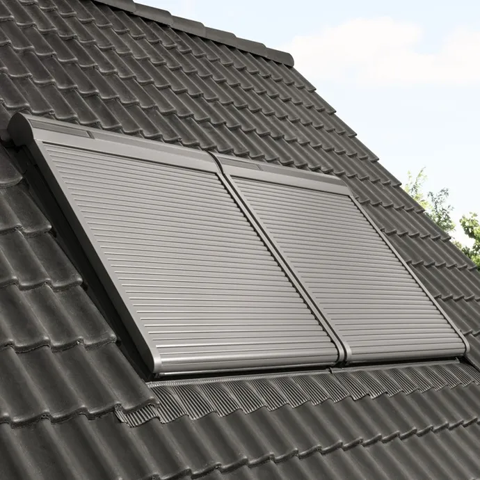 VELUX Rollladen am Dachfenster